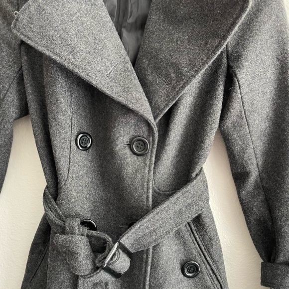 Grey Peacoat - Picture 2 of 4